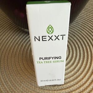 Nexxt Purifying Tea Tree Serum - Green & White Packaging